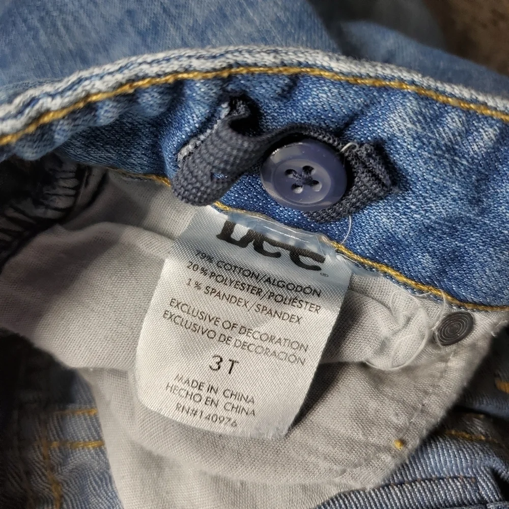 Lee Skinny Fit Straight Leg Medium Wash Toddler Boy Blue Jeans Size 3T EUC NWOT